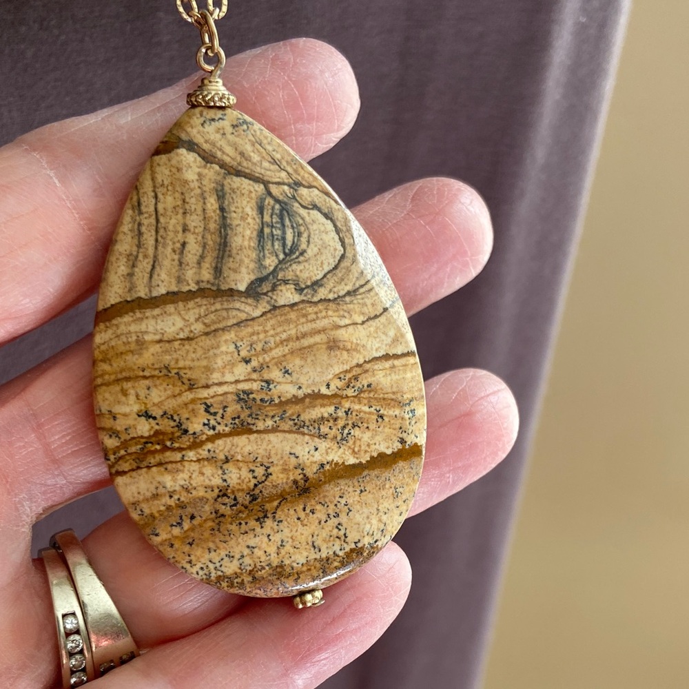 Elegant Tan Pendant Necklace